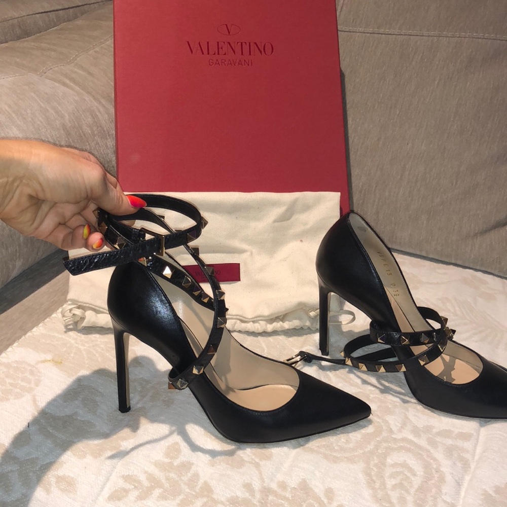 Valentino pumps